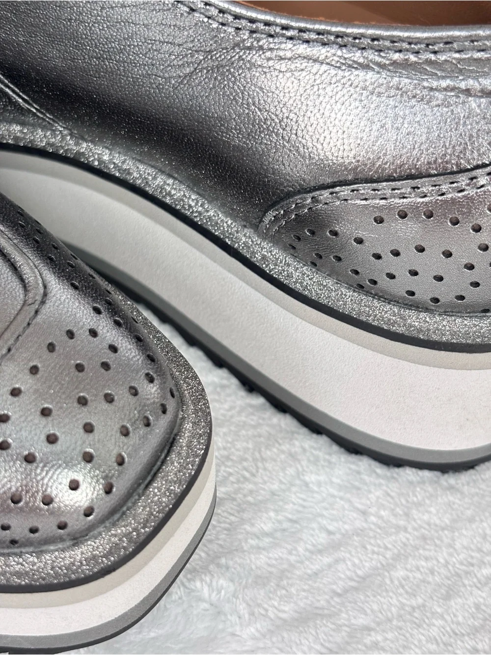 JOHNSTON & MURPHY Gracelyn Gore Metallic Pewter Slip-On Oxford Wedge--NEW--6.5